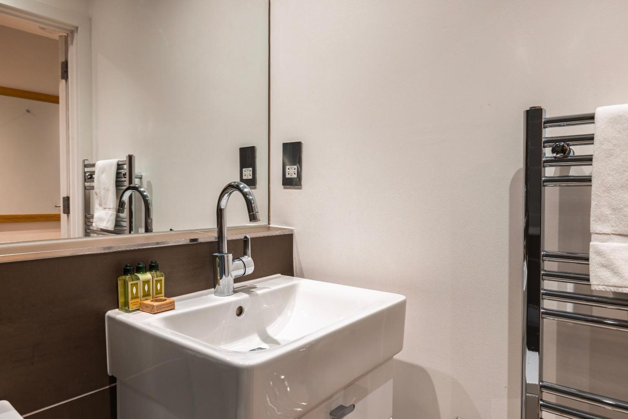 לונדון Barbican Serviced Apartments By Lovelystay חדר תמונה