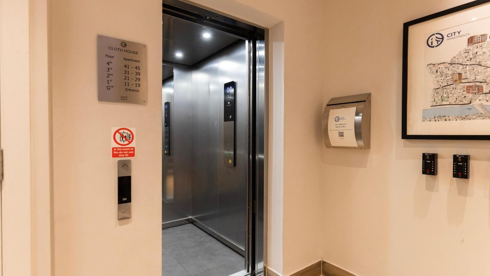 לונדון Barbican Serviced Apartments By Lovelystay מראה חיצוני תמונה